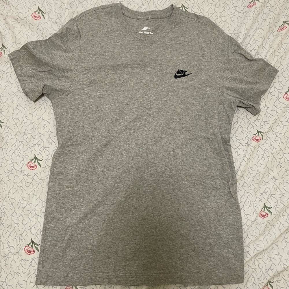 Nike Club Tee